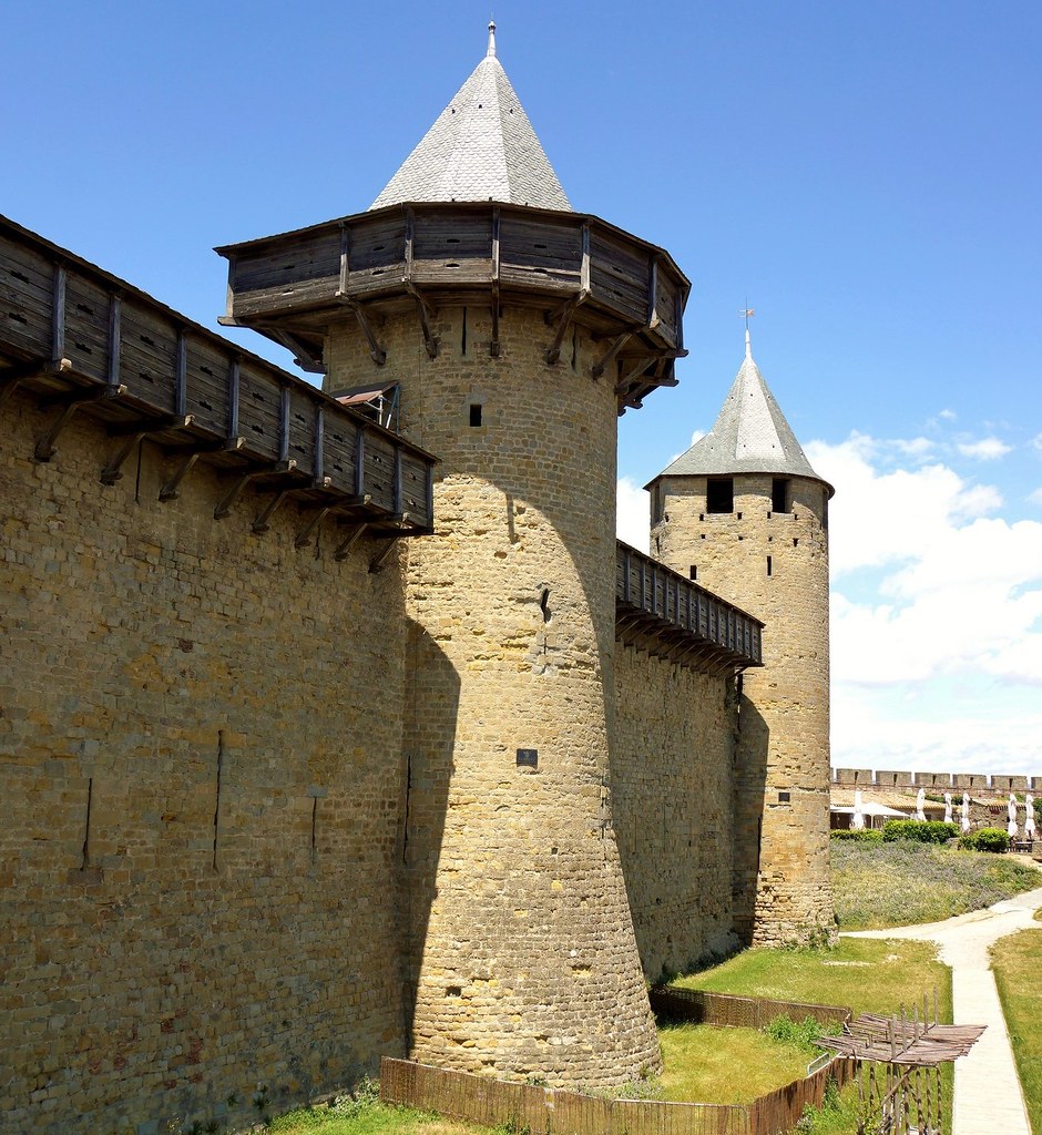 Two of the towers that are on the right side of the entrance. Photo Dennis Jarvis